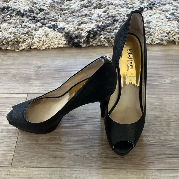 Michael Kors Black Platform Stiletto Heels Size 8.5 - Picture 2 of 9